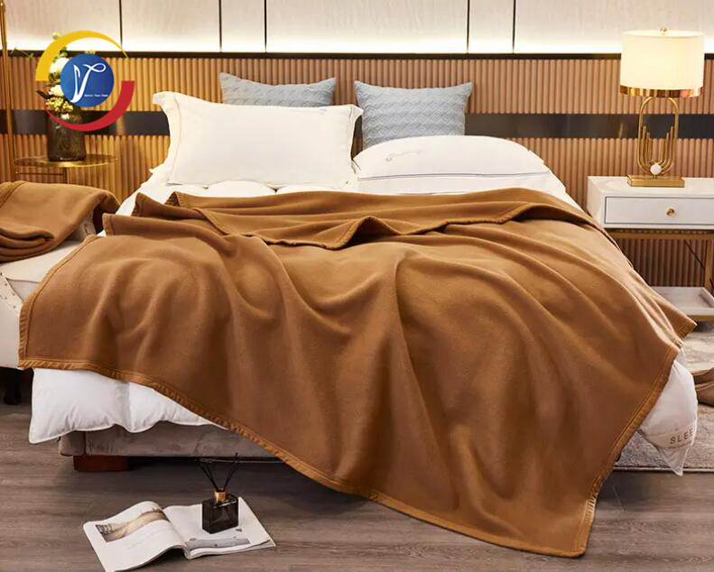 BLANKET-POLYESTER